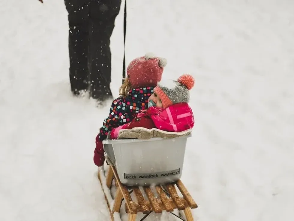 Many unique winter baby names are related to Christmas, the winter plants or the clear winter sky.